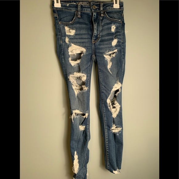 Rare American Eagle Ripped Jeans Front 
